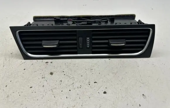 Audi A4 S4 B8 8K Dash center air vent grill 8T1820951C