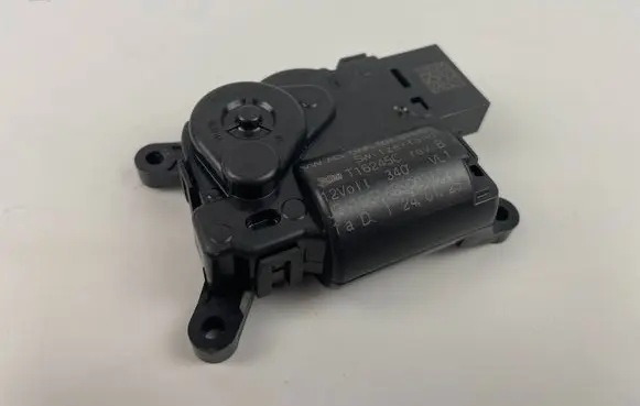 Volkswagen PASSAT B9 Air flap motor/actuator 5WA907511C