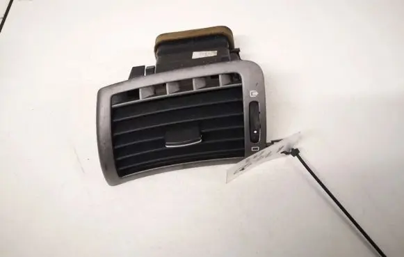 Peugeot 407 Dash center air vent grill 9644589577