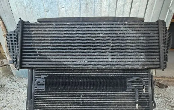Jeep Grand Cherokee Radiator set 55038994AG