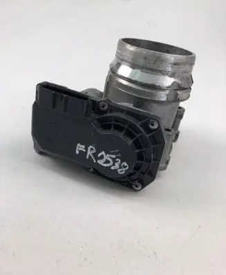 Volvo V40 Throttle valve 31293736
