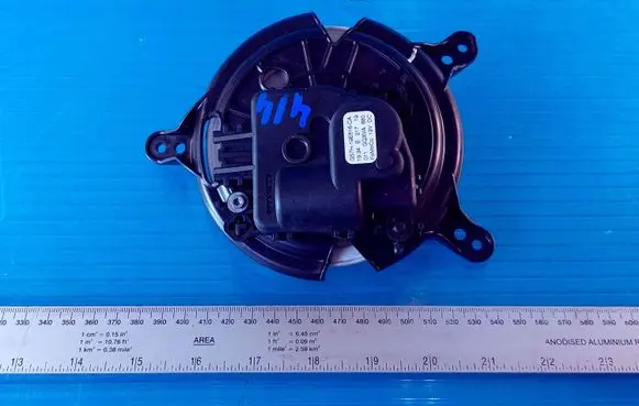 Ford Focus Air flap motor/actuator GS7H19E616CA GQXVA