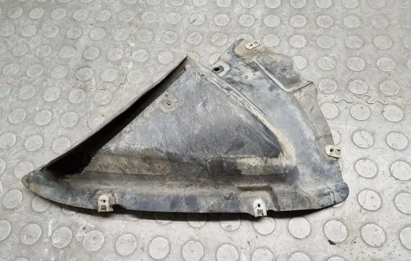 Front bumper skid plate/under tray
