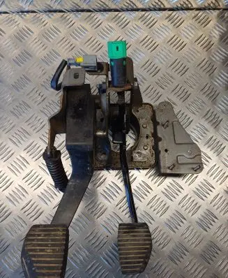 Peugeot 308 Pedal assembly 50262212D 50262225D 9681151380