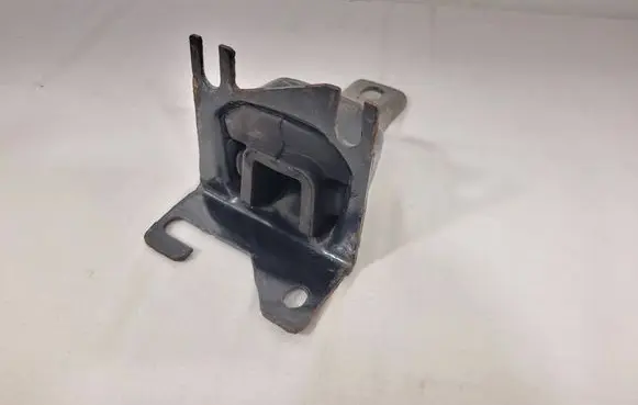 Dacia Sandero II Engine mount bracket 112209464r
