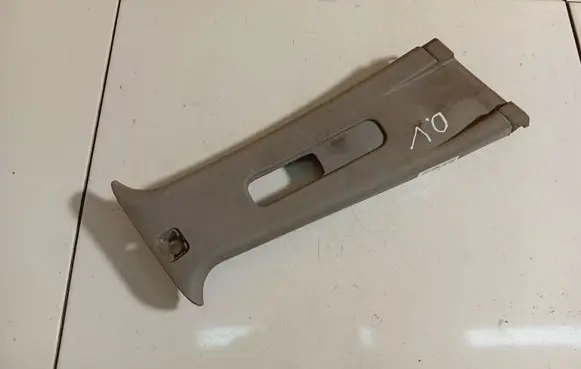 Nissan Primera (B) pillar trim (top) 76985av700