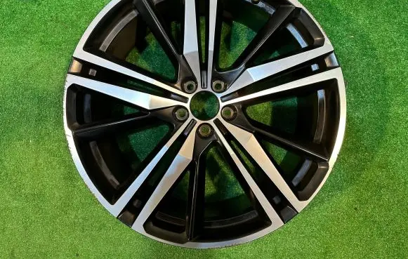 Volvo XC60 R21 alloy rim 
