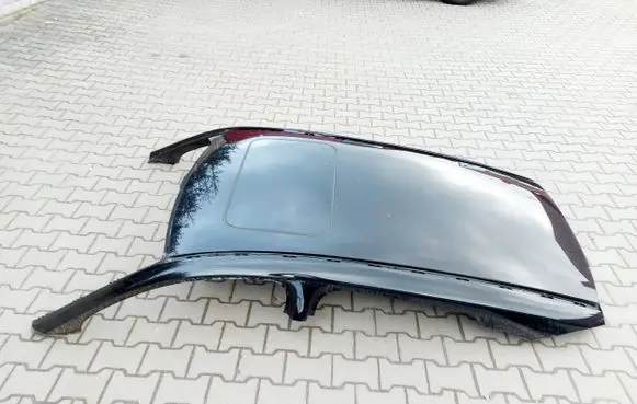 Mercedes-Benz EQC Roof 