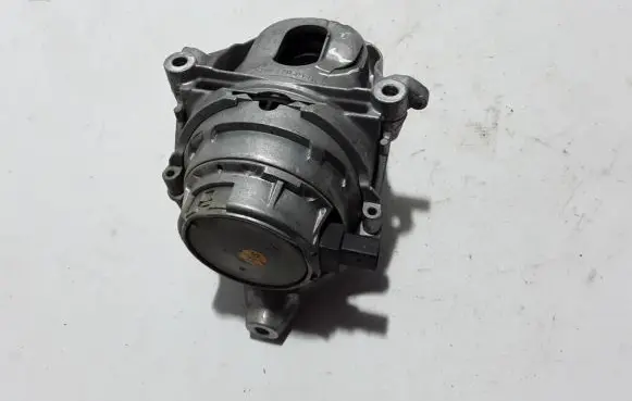 Audi A6 S6 C8 4K Engine mount bracket 4M0199256BK
