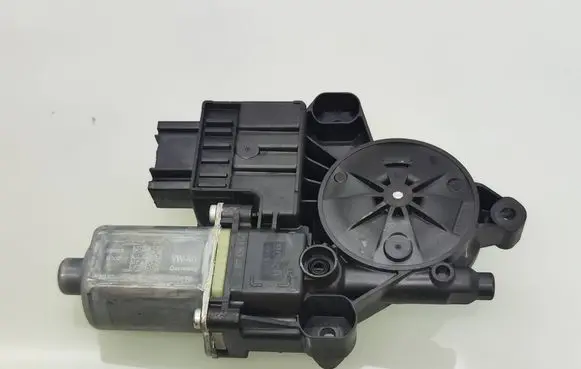 Volkswagen T-Cross Front door window regulator motor 2Q1959406E 0130822064 20220524