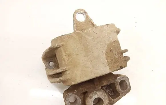 Volkswagen Sharan Engine mount bracket 7M3199555