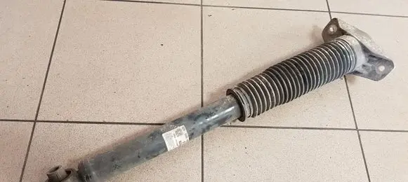 Rear shock absorber/damper