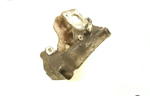 Volvo S60 Generator/alternator bracket 31401103