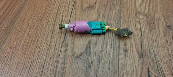 Brake pedal sensor switch