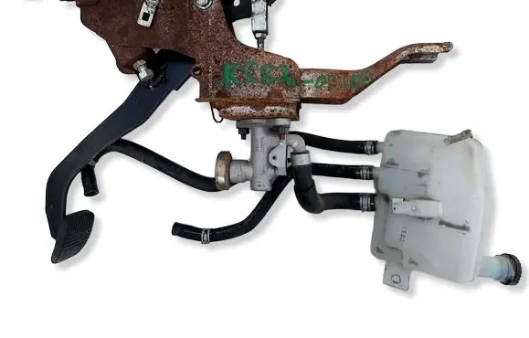 Nissan Cab Star Clutch pedal F24D