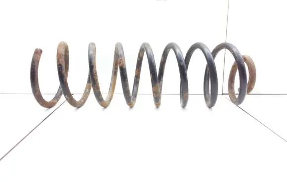 Volkswagen Golf III Rear coil spring