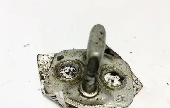 Nissan Primera Rear door lock loop/hook striker 