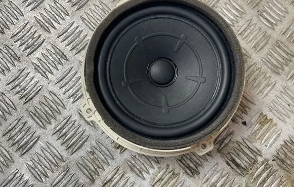 Hyundai i30 Rear door speaker 96330G3000