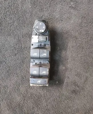 BMW 5 F10 F11 Electric window control switch 9241957