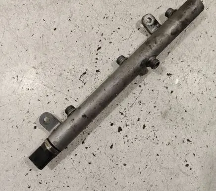 Mercedes-Benz S W221 Fuel main line pipe A6420702595 0281002843