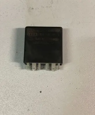 Audi A6 S6 C5 4B Other relay 4B0919471A 5KG00656805