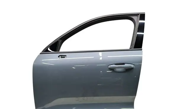 Volvo XC40 Front door