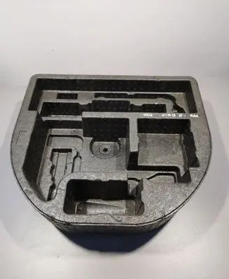 Toyota Auris E180 Glove box in trunk 