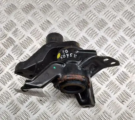 KIA Sportage Engine mount bracket 218102Y600