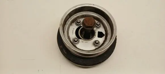 BMW 7 F01 F02 F03 F04 Crankshaft pulley 7570264 7570263