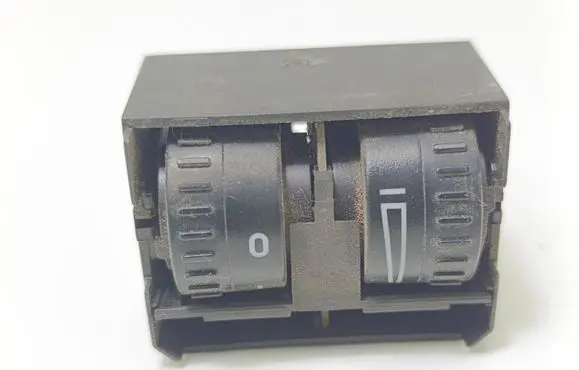 Volkswagen Caddy Headlight level height control switch 2K0941333A