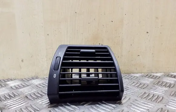 BMW X5 E53 Dashboard side air vent grill/cover trim 64228402216 8402216