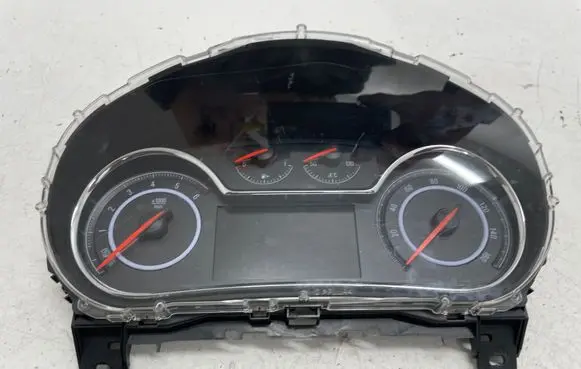 Opel Insignia A Speedometer (instrument cluster) 39085473