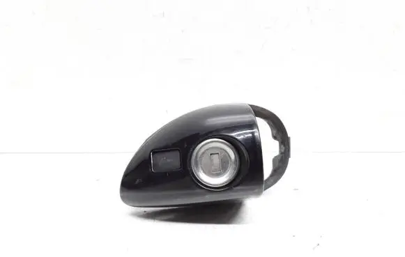 Mercedes-Benz ML W164 Front door lock (next to the handle) 