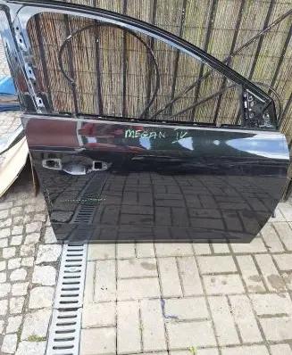 Renault Megane IV Front door