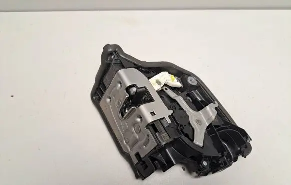 BMW X3 G01 Coupe door lock (next to the handle) 9492091