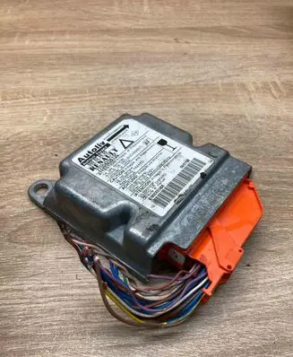 Renault Laguna I Airbag control unit/module 7700429613C 5506296000 WITHPLUG