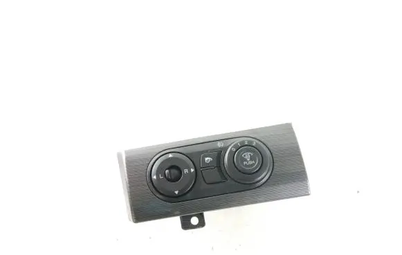Chevrolet Captiva Wing mirror switch