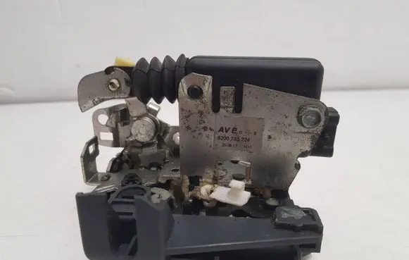 Dacia Duster Front door lock 8200735224