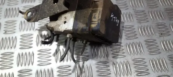 Toyota RAV 4 (XA20) ABS Pump 4451042080 44510-42080