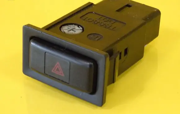Toyota Avensis T250 Hazard light switch TR8801