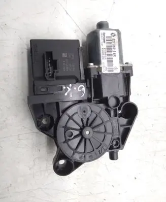 Renault Scenic III - Grand scenic III Rear door window regulator motor 827310166R
