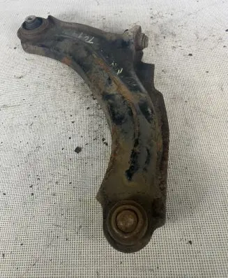 Renault Zoe Front lower control arm/wishbone