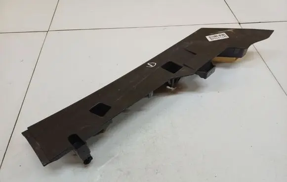 Volvo V50 (D) pillar trim (bottom) 8663549