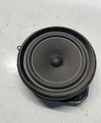 Audi A4 S4 B6 8E 8H Front door speaker 2752507