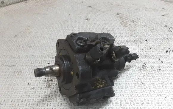 Alfa Romeo 156 Fuel injection high pressure pump 0445010006