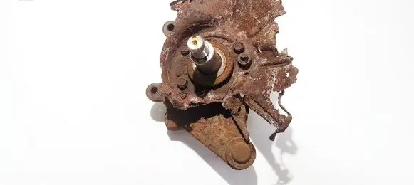 KIA Carens I Rear wheel hub