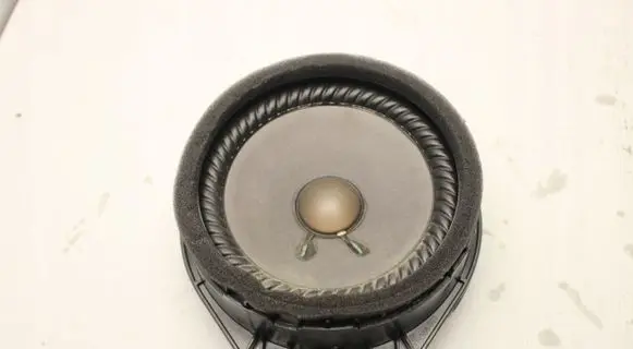 Chevrolet Volt I Front door speaker 20760440