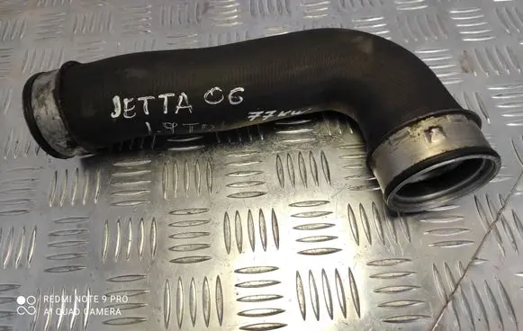 Volkswagen Jetta V Intercooler hose/pipe