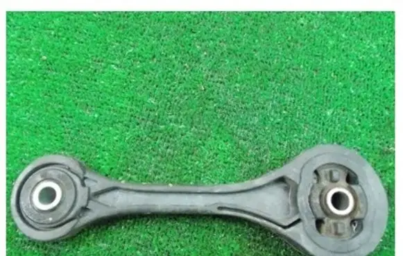 Subaru Impreza III Gearbox mount