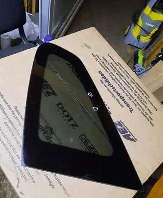 Nissan Qashqai Rear side window 43R006723
